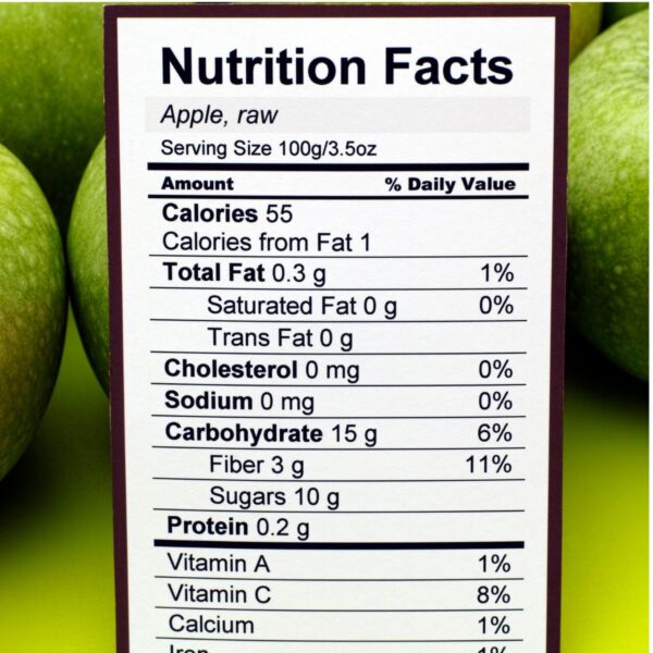 Nutritional label showing amount of sugar in apples.