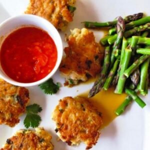 Fish cakes with harissa dipping sauce