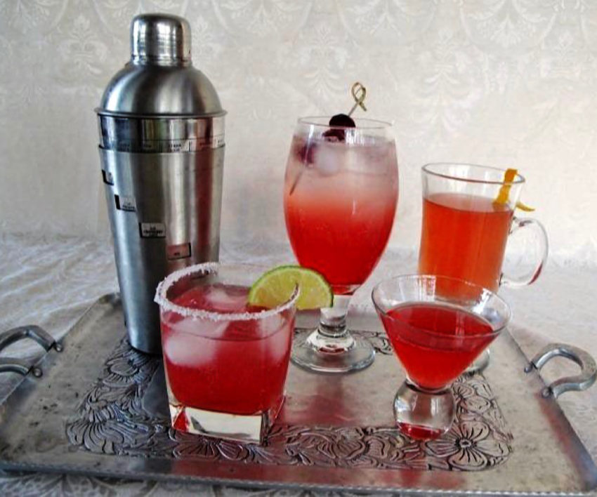 Examples of cocktails and mocktails made with cranberry drink syrup