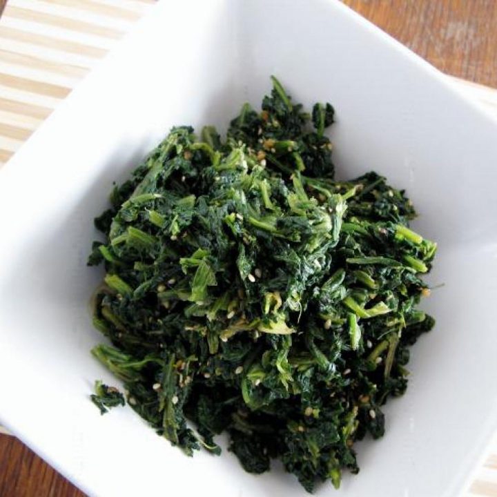 Low Carb Korean Style Spinach: Easy Recipe