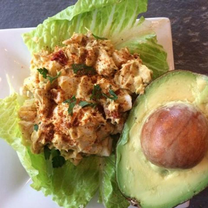 Egg Avocado Salad for a Low Carb Lunch