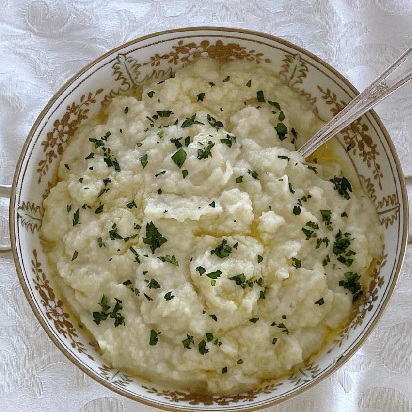 Large bowl of cauliflower mash
