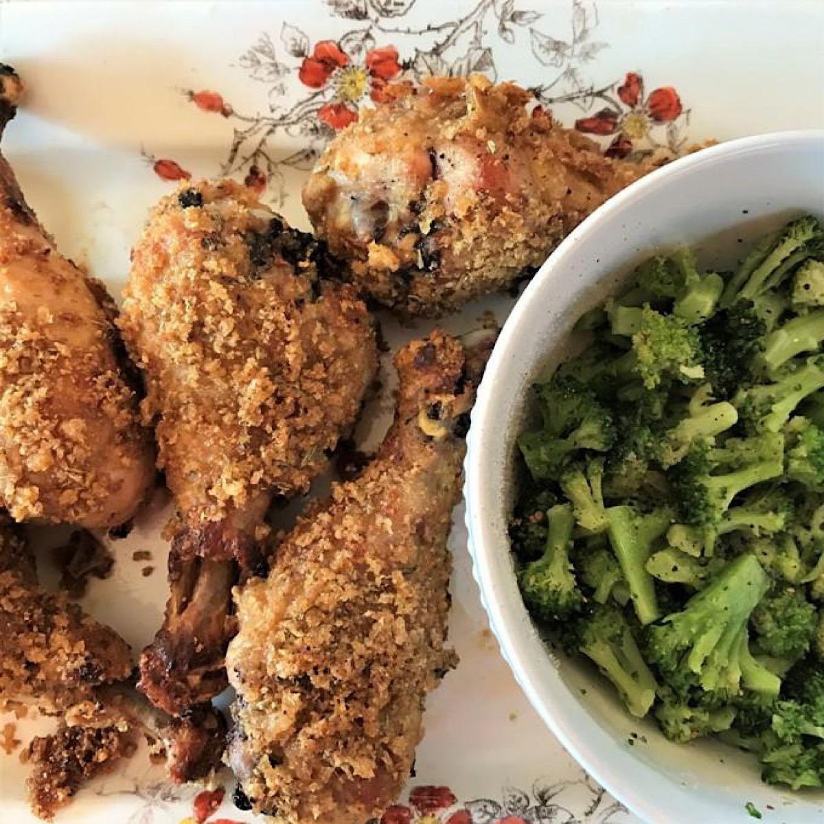 Keto “fried” chicken legs with side of broccoli