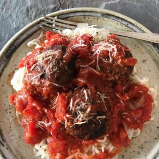 Pork meatballs with shirataki and tomato sauce