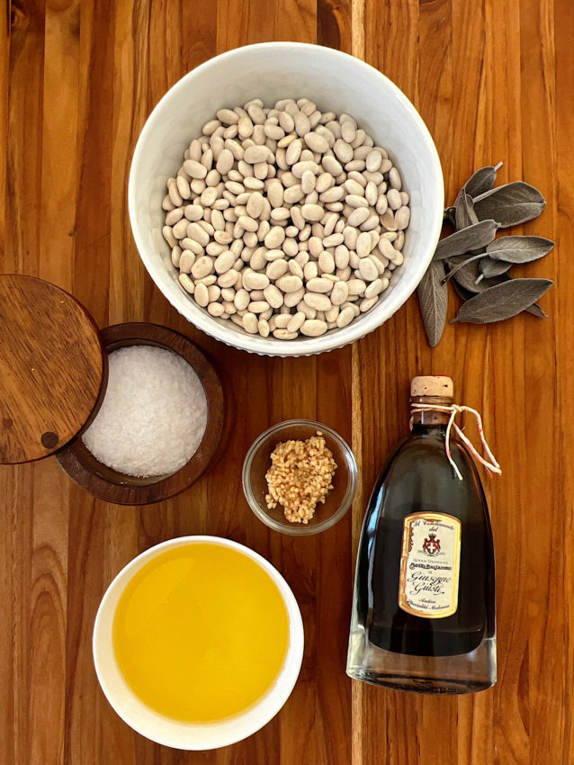 Ingredients for Italian cannellini bean side dish (fagioli al fiasco).