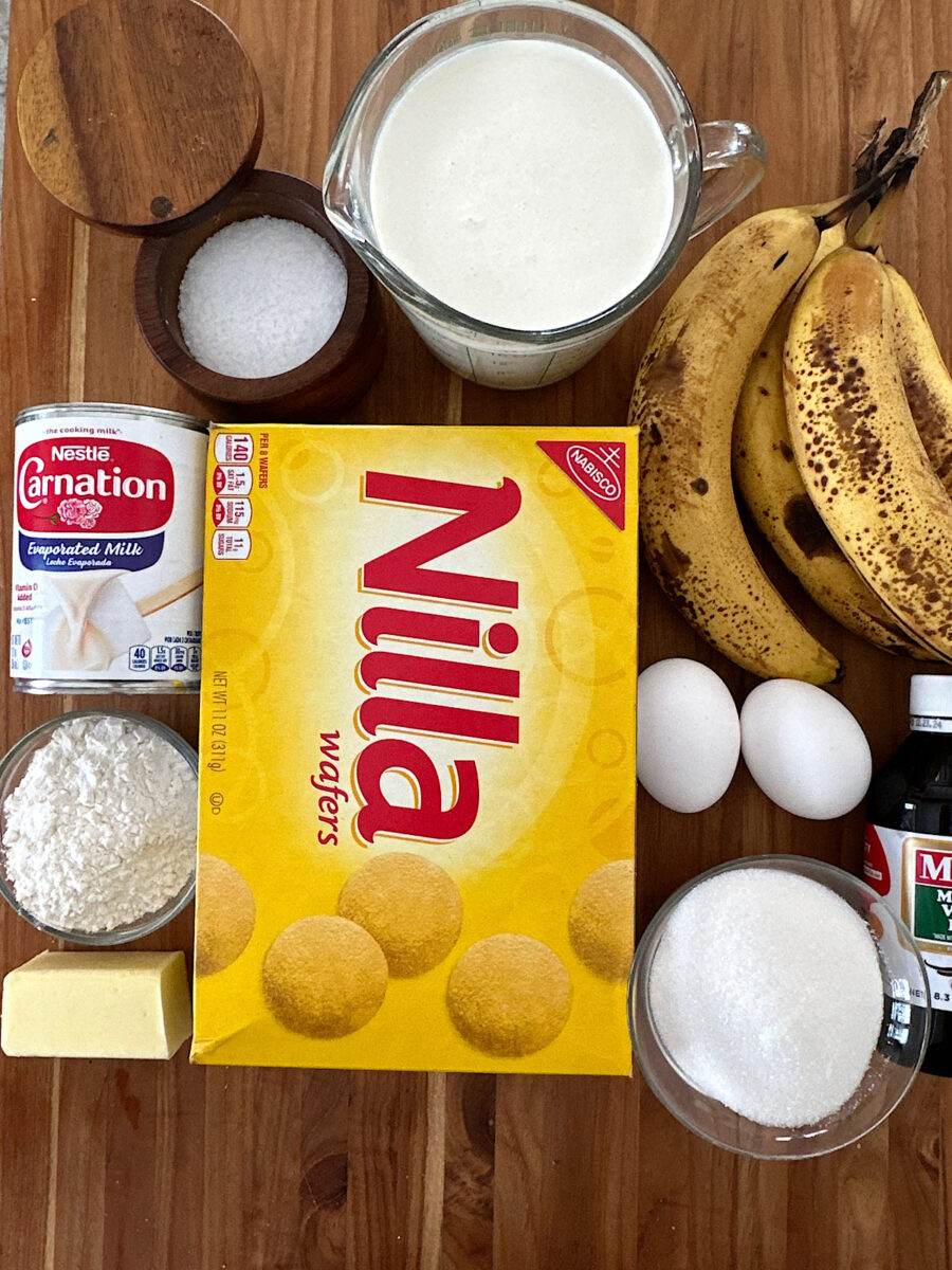 Ingredients for Southern Old Fasioned Banana Pudding with Nilla Wafers.